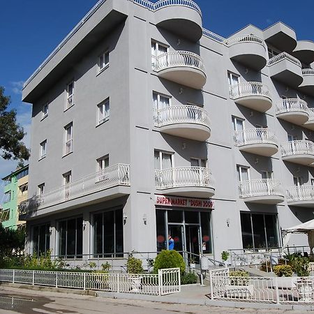 Hotel Marika Golem  Eksteriør billede
