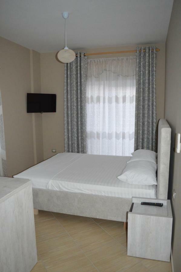 Hotel Marika Golem  Eksteriør billede